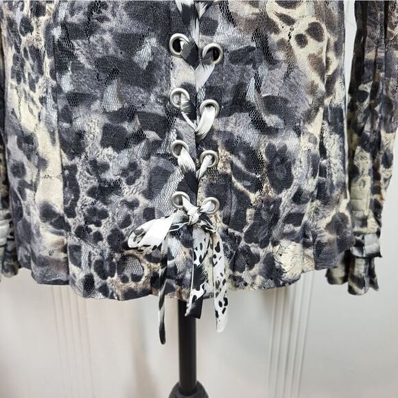 Passion Concept Blouse - Picture 7 of 14